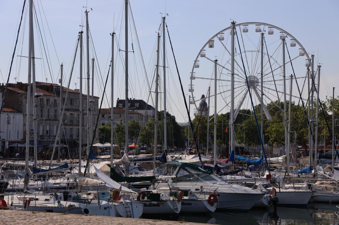 Un Hotel Sur Le Port Λα Ροσέλ Εξωτερικό φωτογραφία